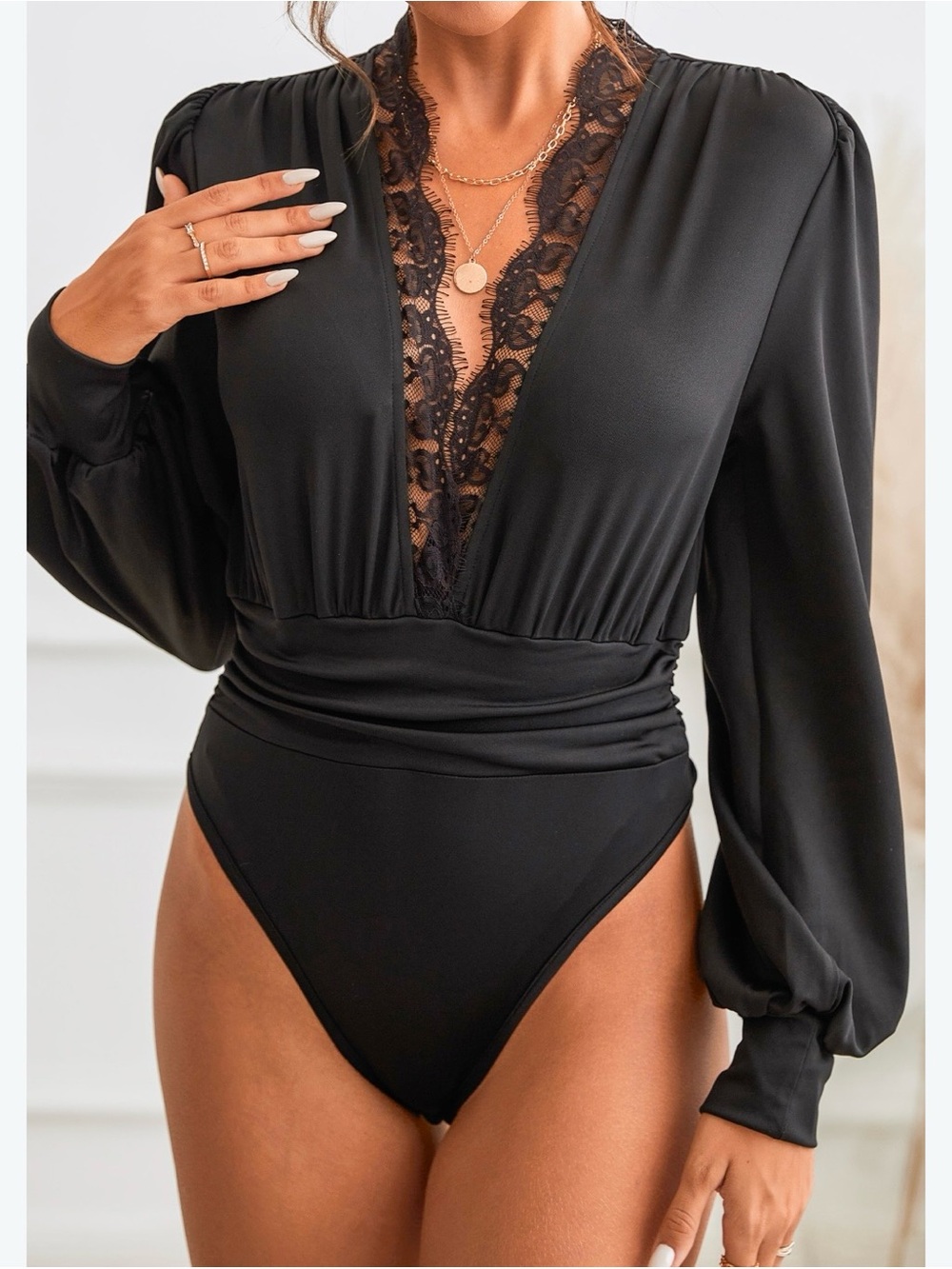 Cupshe Black Lace-Trim Deep V Long Sleeve Bodysuit